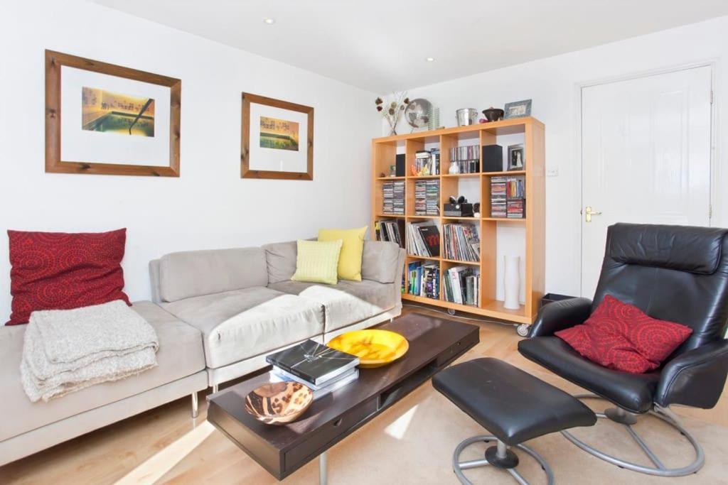 Walking Distance To Racecourse And City Centre York Buitenkant foto