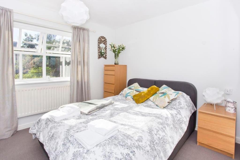 Walking Distance To Racecourse And City Centre York Buitenkant foto
