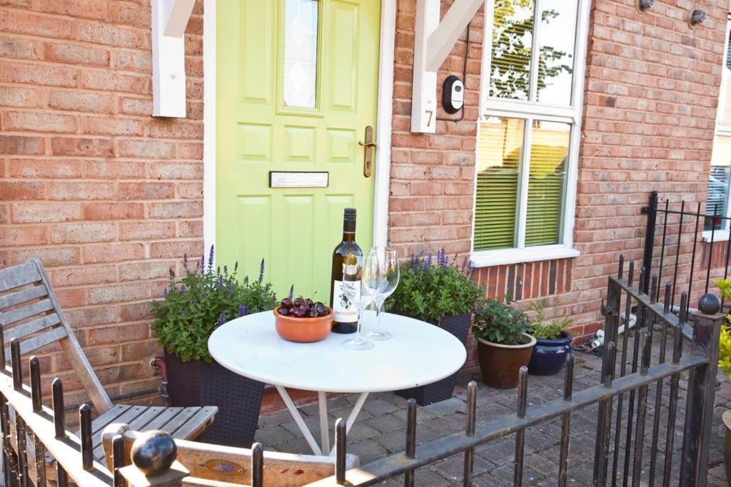 Walking Distance To Racecourse And City Centre York Buitenkant foto